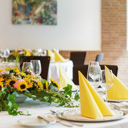 Messehotel Koeln-Deutz Bagian luar foto