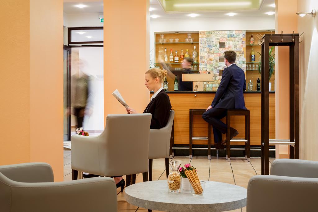 Messehotel Koeln-Deutz Bagian luar foto