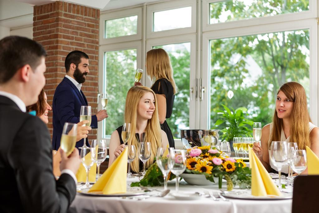 Messehotel Koeln-Deutz Bagian luar foto