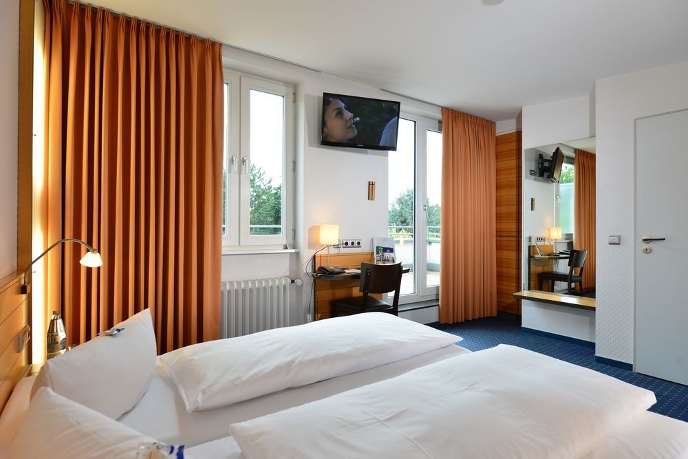 Messehotel Koeln-Deutz Bagian luar foto