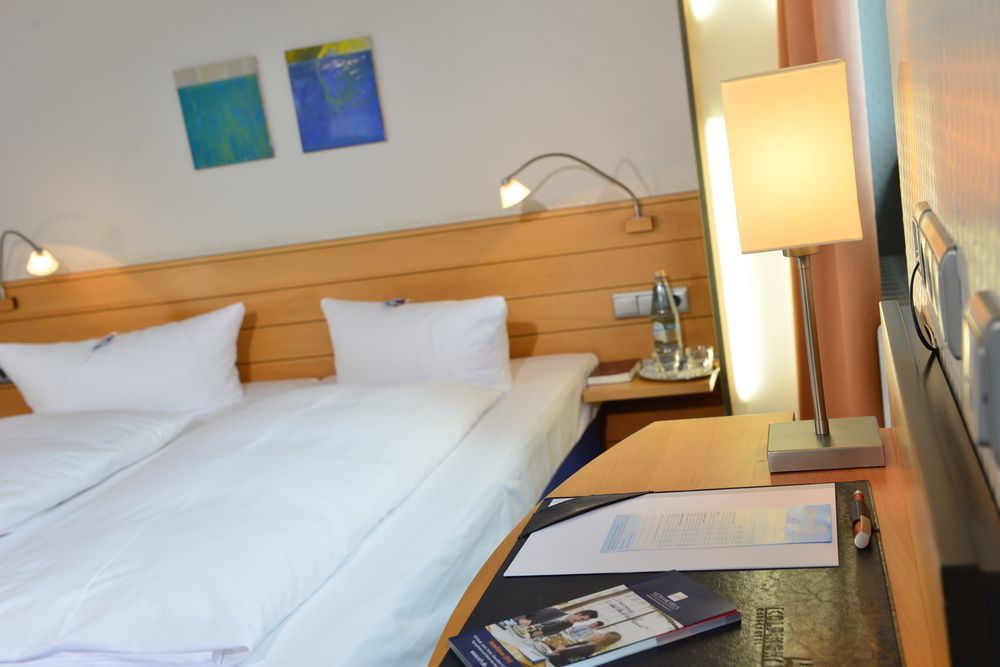 Messehotel Koeln-Deutz Bagian luar foto