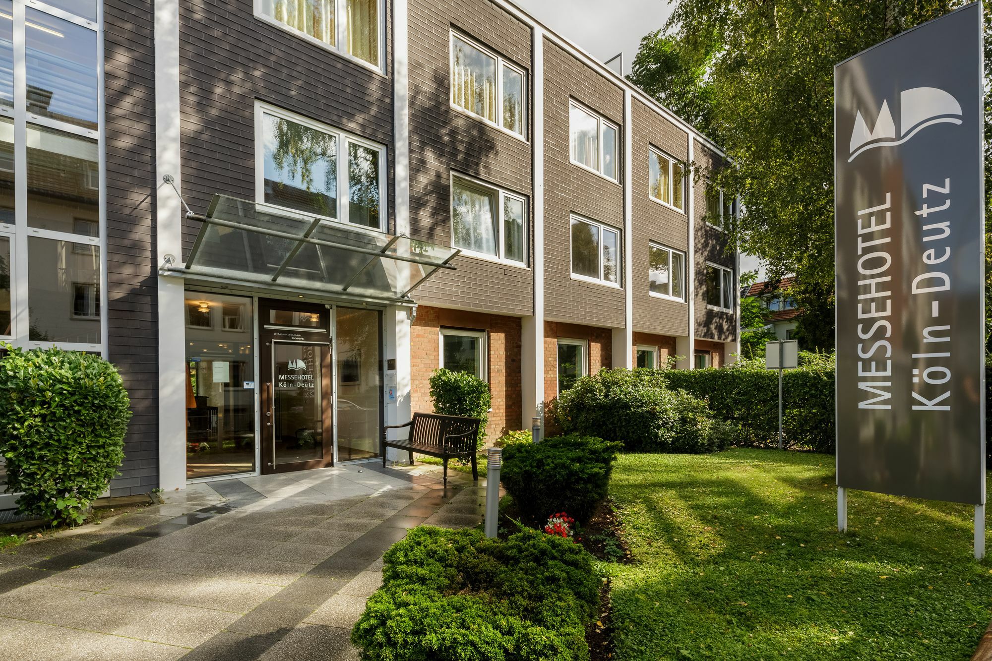 Messehotel Koeln-Deutz Bagian luar foto